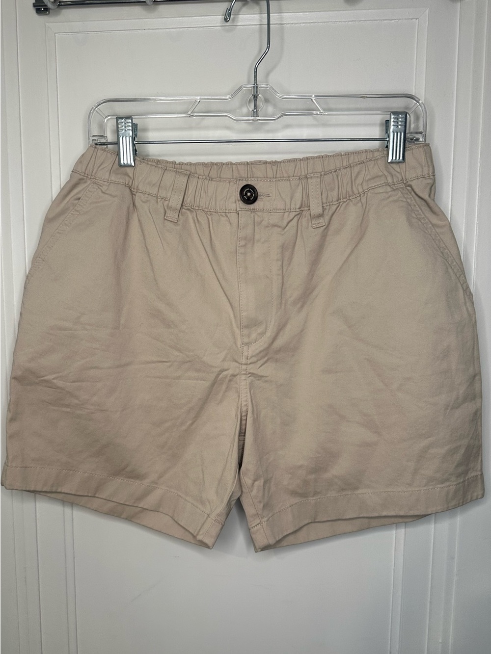 chubbies The Khakinators 5.5” Men's Beige Elastic-button Waist Flat Front Shorts